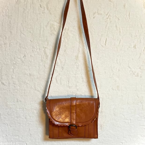 빈티지 모리걸 브라운 크로스백 