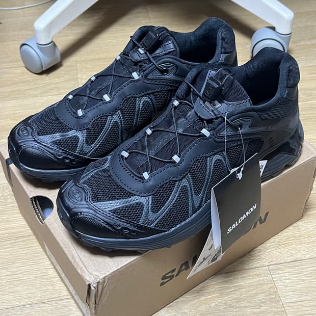 살로몬 위스퍼 아스팔트블랙 235