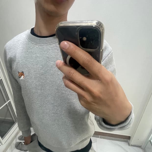 메종키츠네 맨투맨