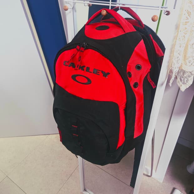 오클리 피프티 백팩