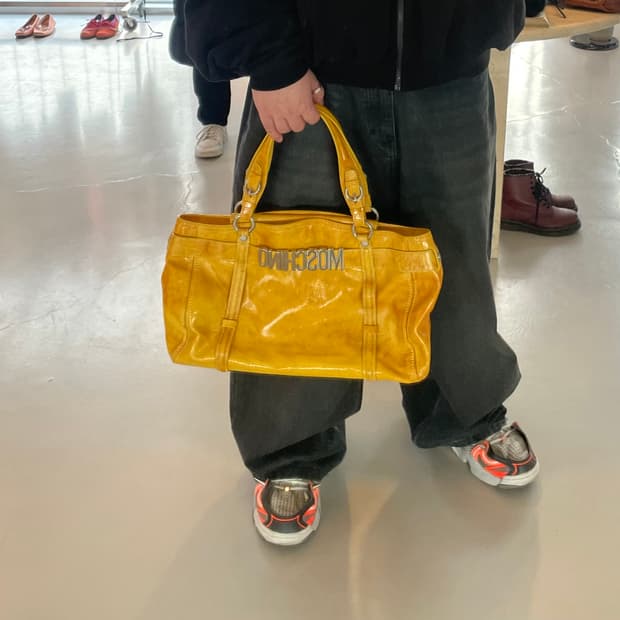 모스키노 옐로우 토트백