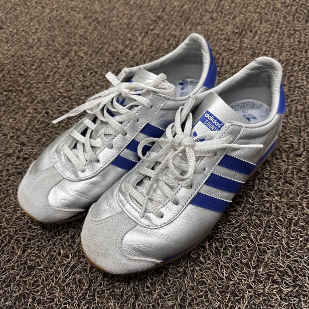 아디다스 컨트리 실버 운동화 스니커즈 235사이즈
