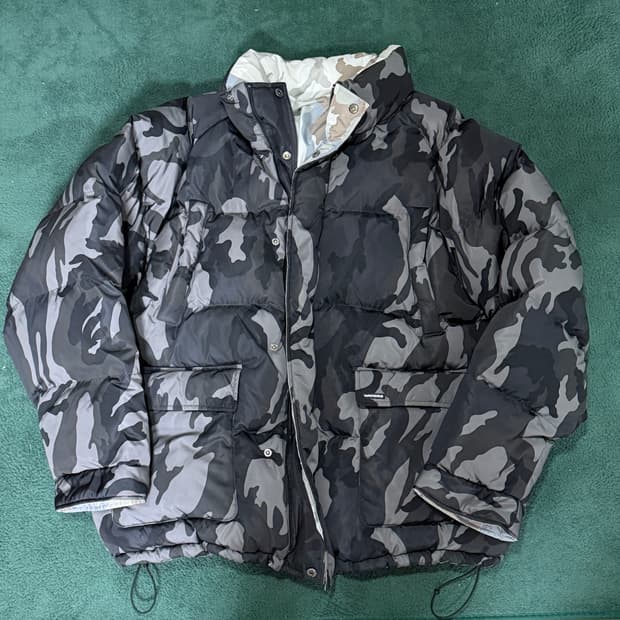 위캔더스 카모 리버시블 패딩