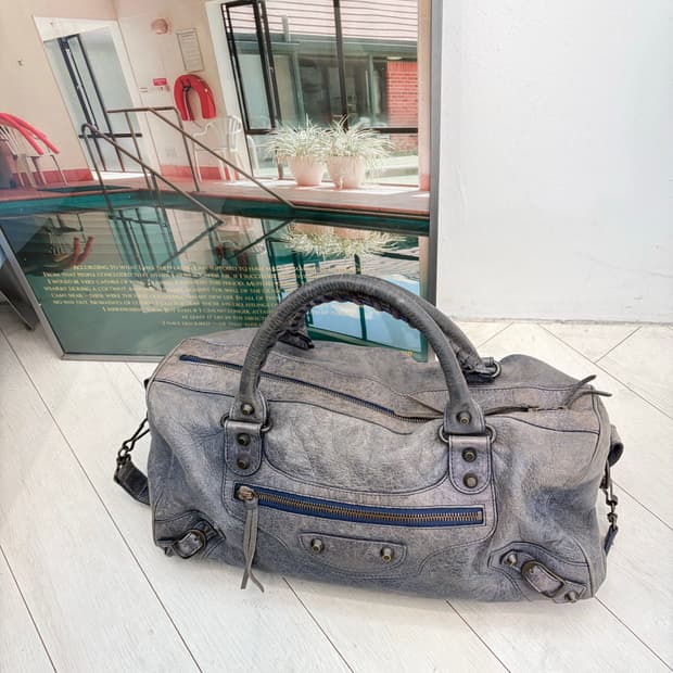 [A 정품] 발렌시아가 시티 모터백 트위기 블루그레이