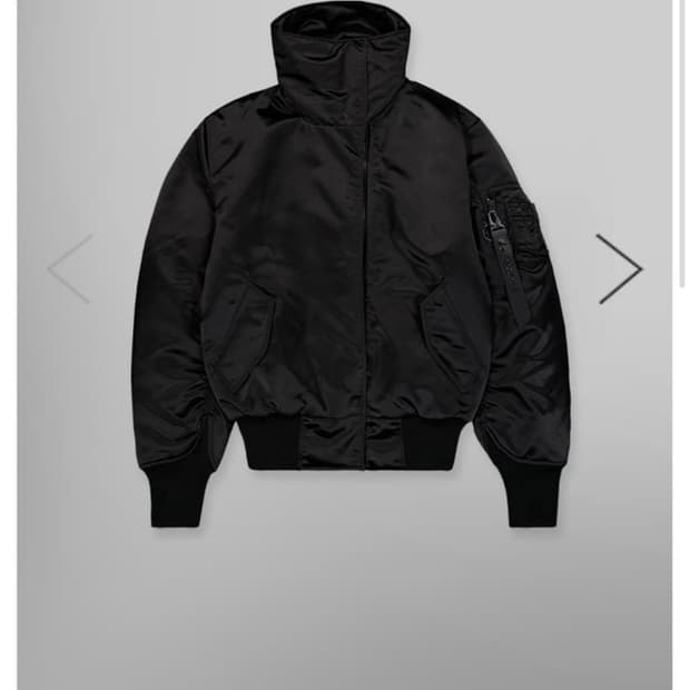 알파인더스트리 페기구 콜라보 XS