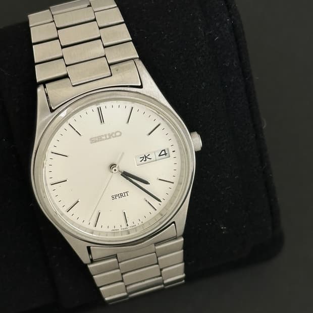 세이코 seiko 스피릿 쿼츠 시계