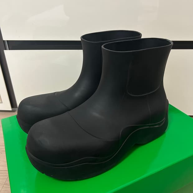 보테가 베네타 퍼들 부츠 43