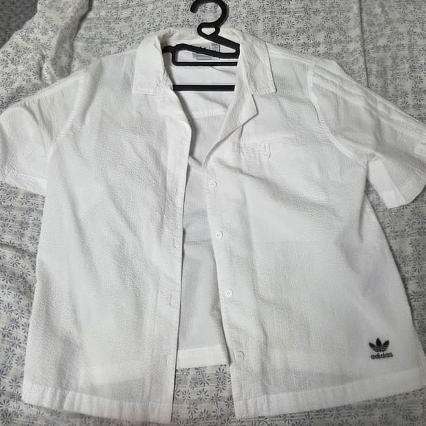 아디다스 셔츠 S