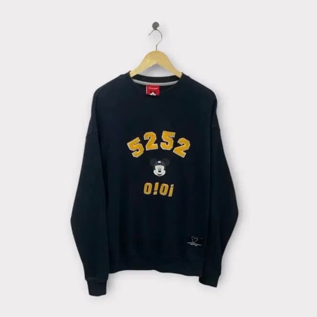 오아이오아이X 디즈니 맨투맨 free