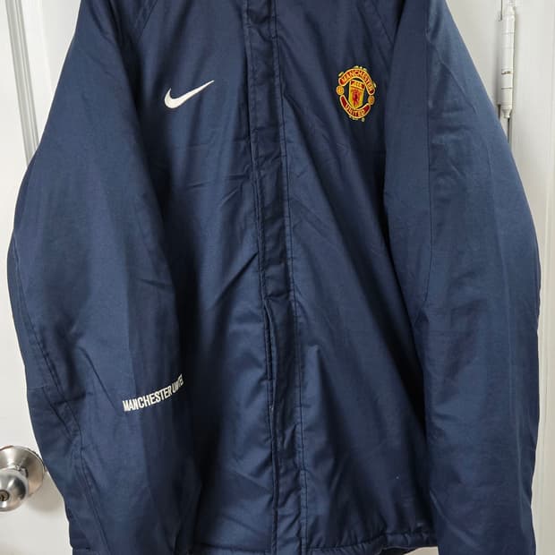 나이키 맨체스터유나이티드 빈티지 벤치파카