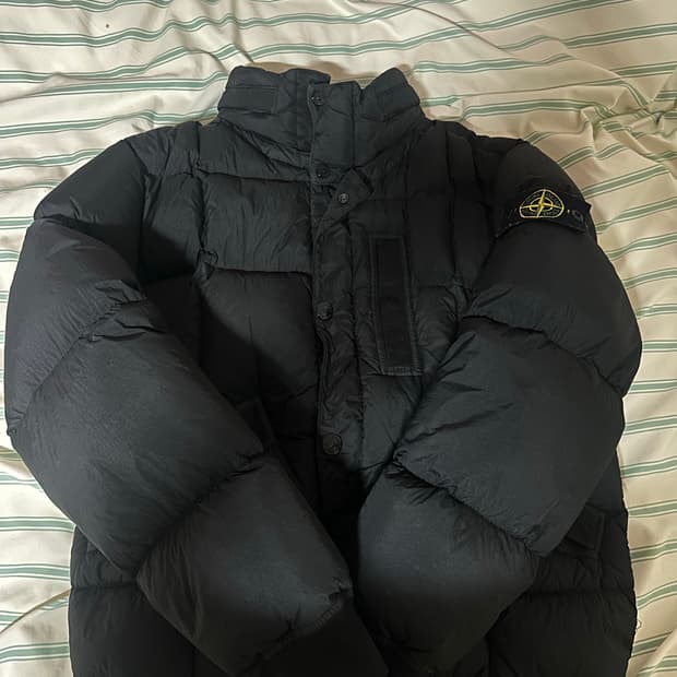 18 /w 스톤아일랜드 크링클랩스 논후드패딩 (우원재패딩) L