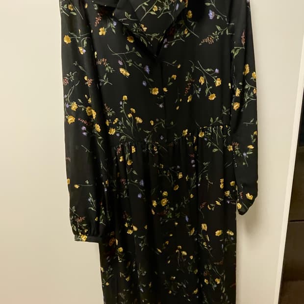 블랙 꽃무늬 원피스