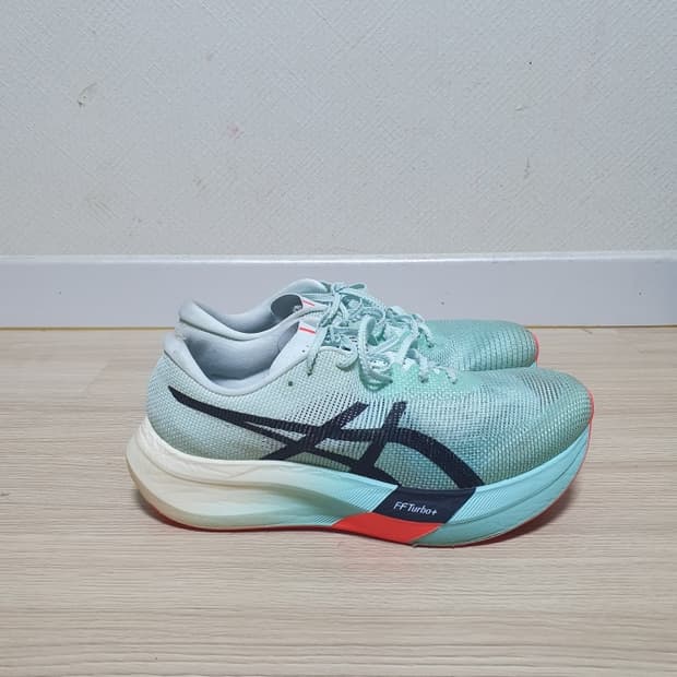 아식스 메타스피드 엣지 파리 러닝화 280