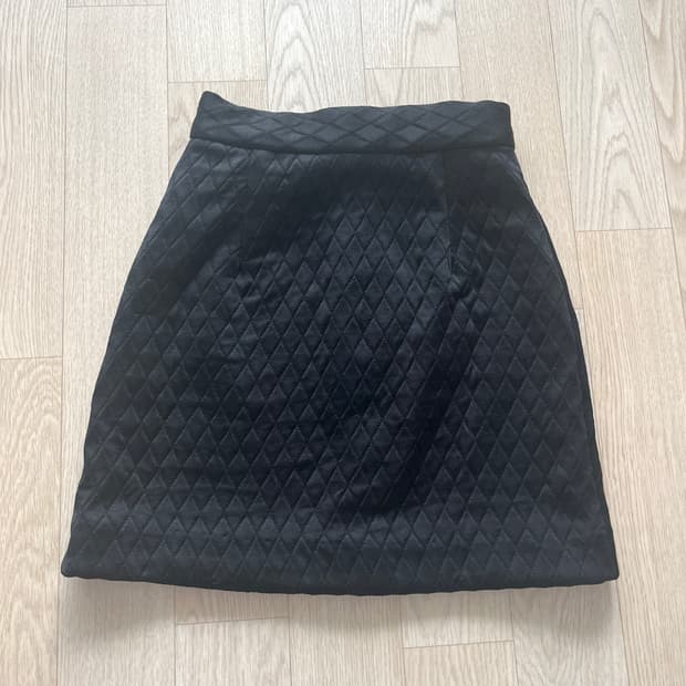 g.v.g.v. 퀼팅 스커트
