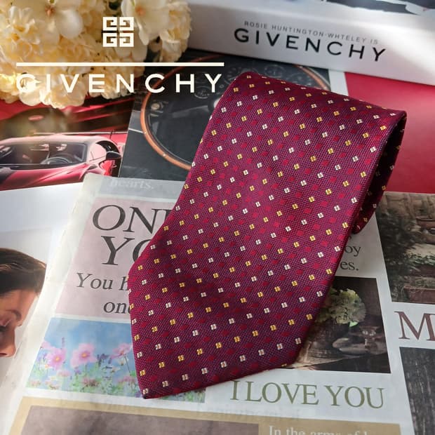 지방시 실크 레드 패턴 넥타이 9.9cm A등급 A19318
