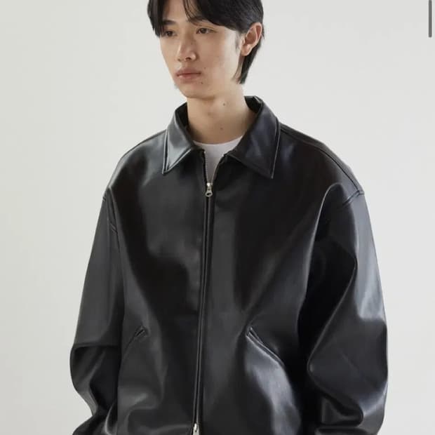 비건레더 가죽 스타디움 오버핏 l 새상품 판매