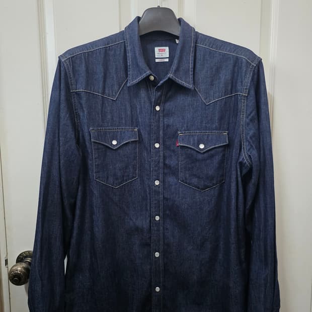 리바이스 웨스턴셔츠 인디고 색상 105 사이즈