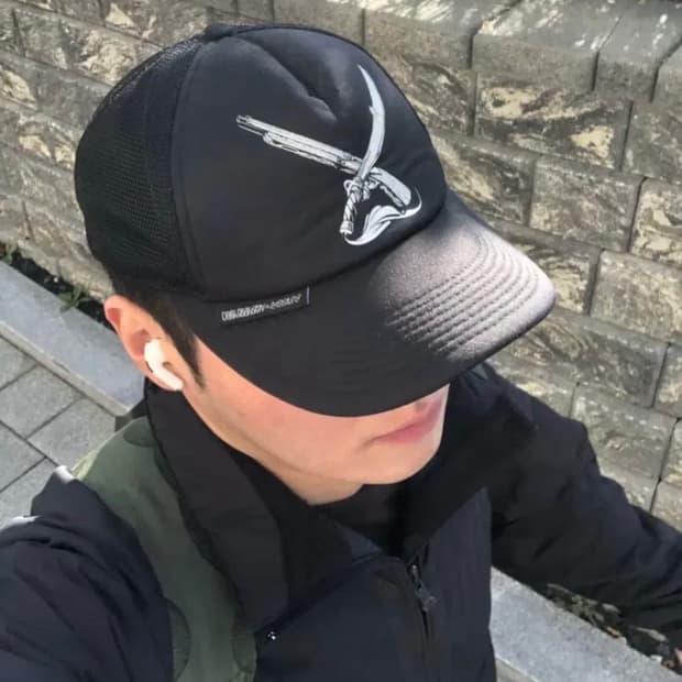 네이버후드 스투시 매쉬캡