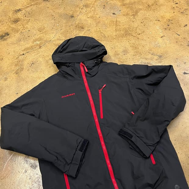 [정품/M] 마무트 바람막이 윈드스토퍼 점퍼 b18