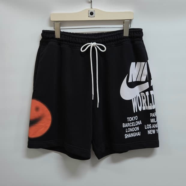 나이키 월드투어 반바지 XL