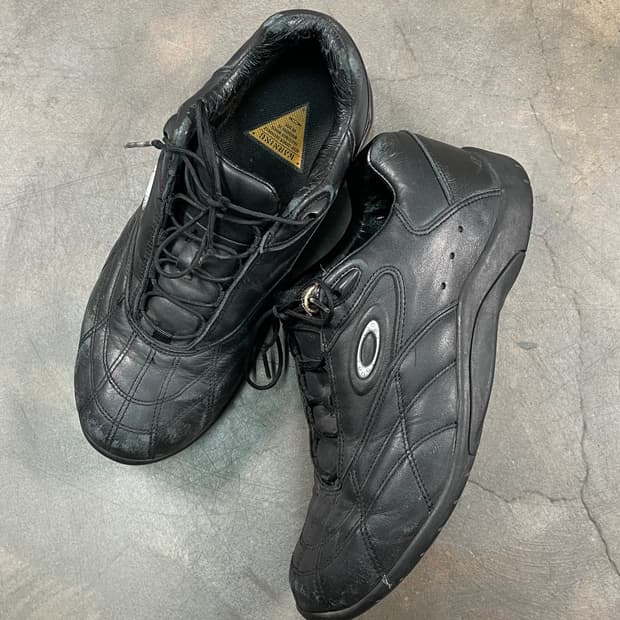 오클리 2005 메탈로고 코일레더 스니커즈