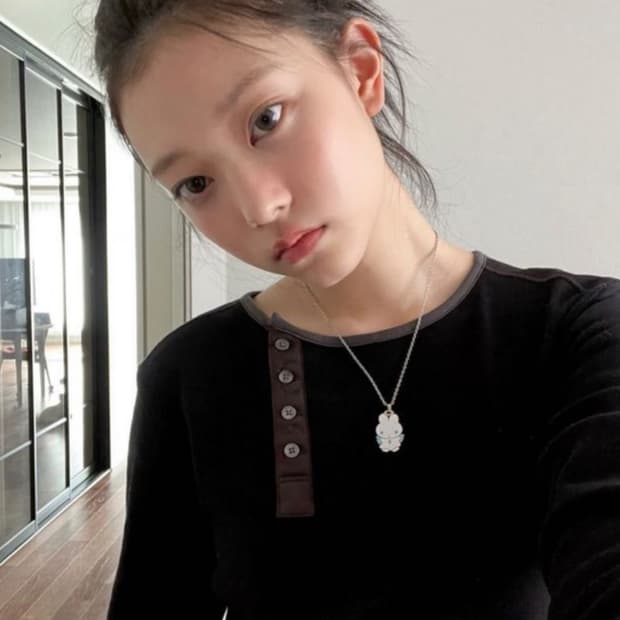뉴진스해린착용, 코이세이오 롱슬리브