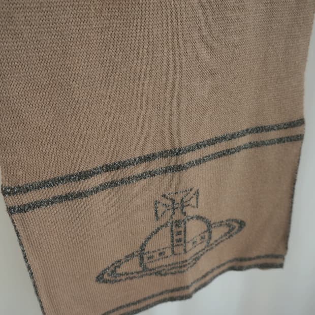 비비안웨스트우드 양면 로고 머플러