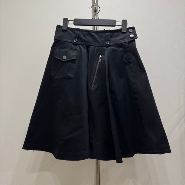 프라다 스포츠 06aw 비대칭 지퍼 스커트
