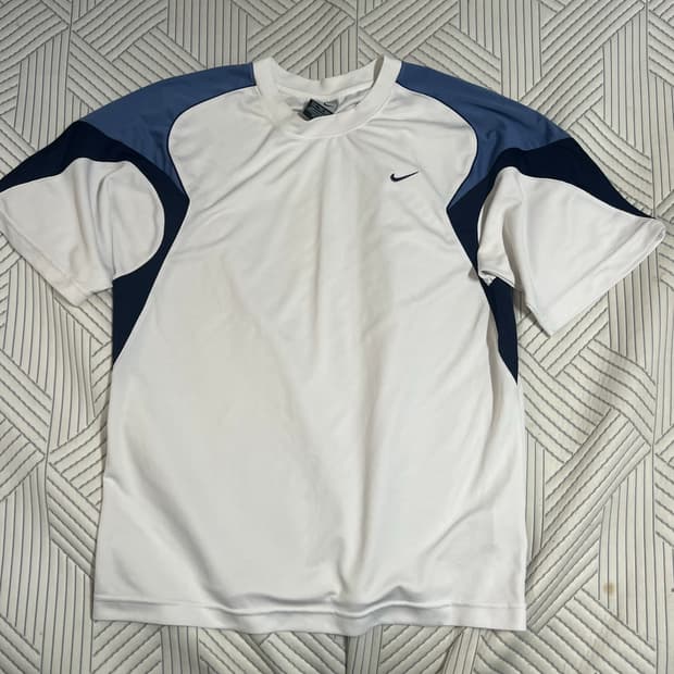나이키 빈티지 반팔 XL 화이트 블루 스포티 공용 데일리