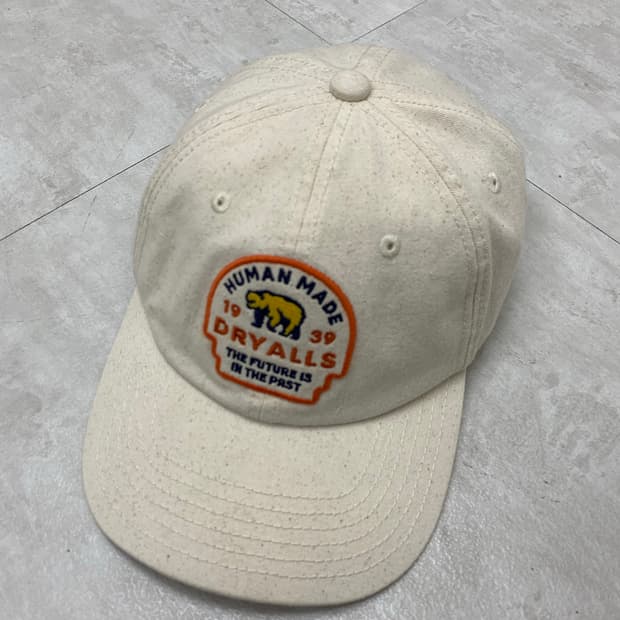 휴먼메이드 아이보리 패치 디테일 볼캡 #299