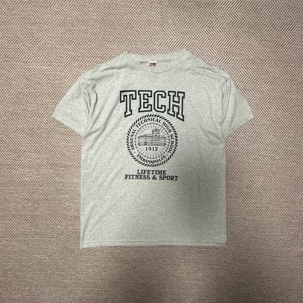 FRUIT OF THE LOOM t-shirt