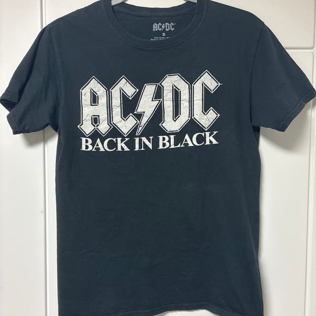 ACDC back in black 티셔츠 S