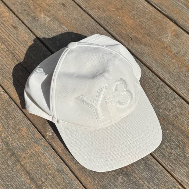 Y-3 캡 화이트