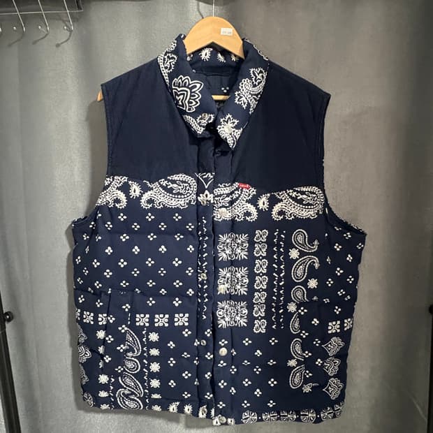 Levi's