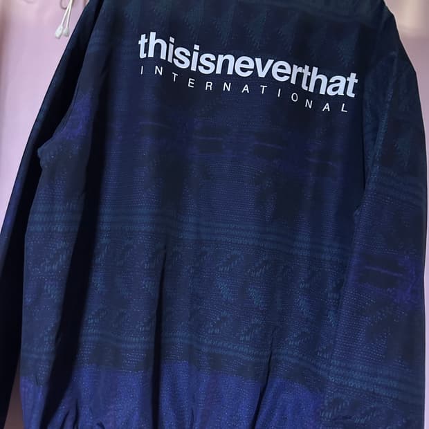 디스이즈네버댓 바람막이 집업 점퍼 디네댓 엠사이즈