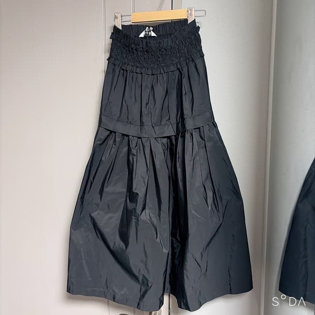 sea newyork 씨뉴욕 스모크 미디 스커트 XS