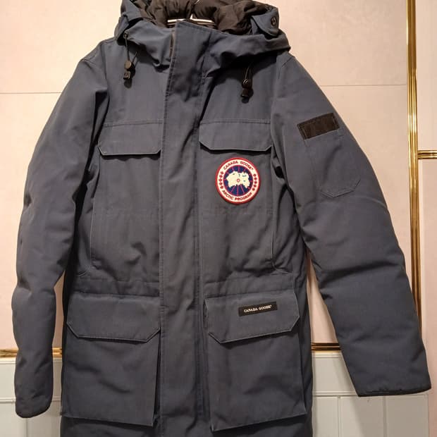 캐나다구스 정품 남성 패딩 M/M 사이즈