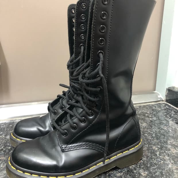 [230] 닥터마틴 14홀 UK3