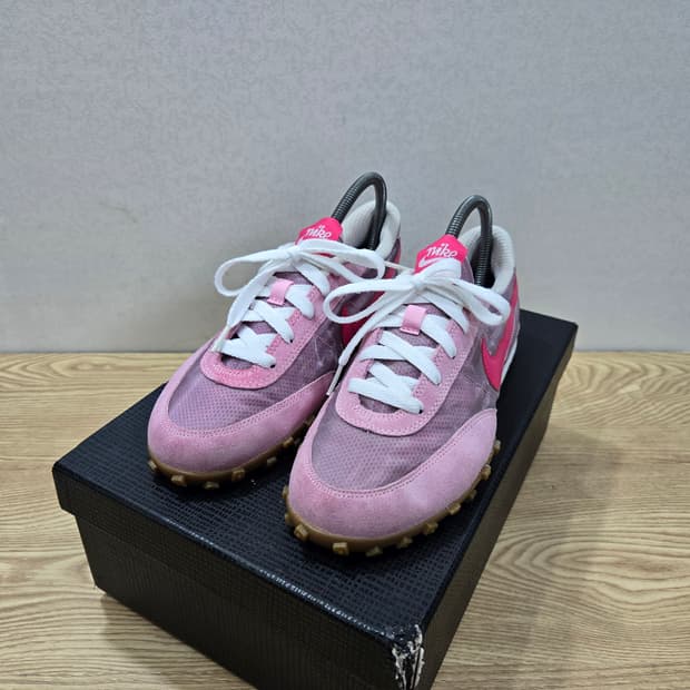 245 나이키 빈티지 와플레이서 메탈릭 핑크