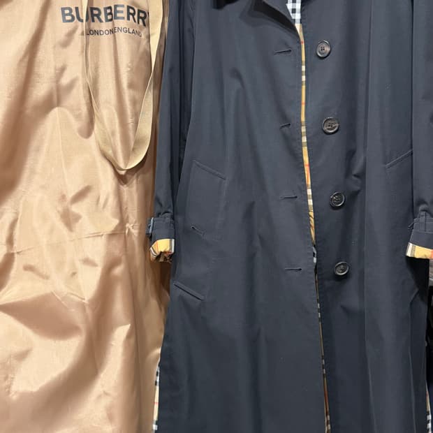 버버리 사이드슬릿 트렌치코트 블랙