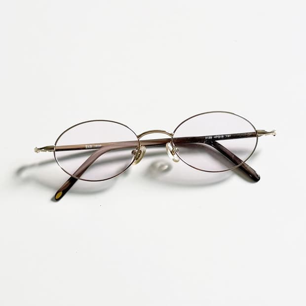 R&B EYEWEAR 골드 슬림 오벌 메탈 빈티지 틴트 안경