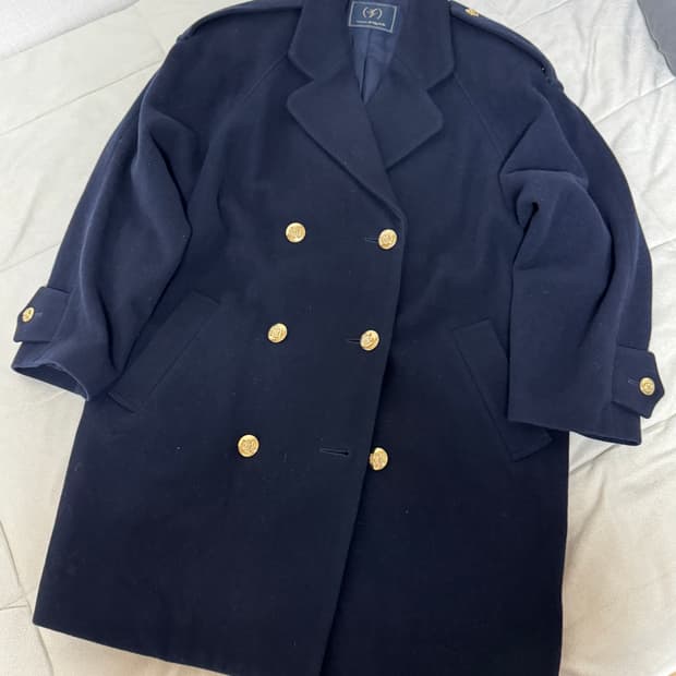 네이비 금장 버튼 여성 울 코트