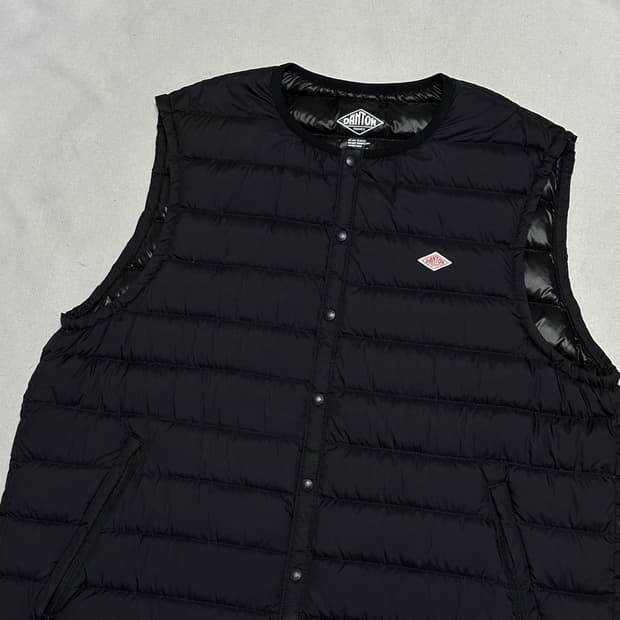 XL단톤 블랙 경량 패딩 조끼