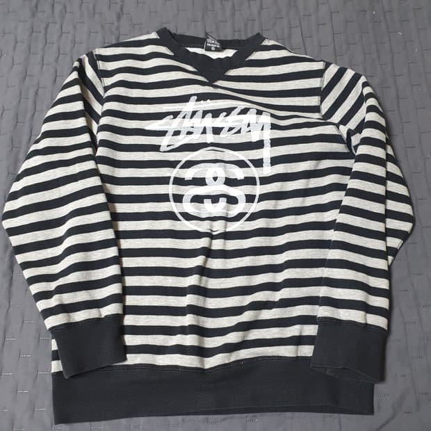 스투시 스트라이프 맨투맨