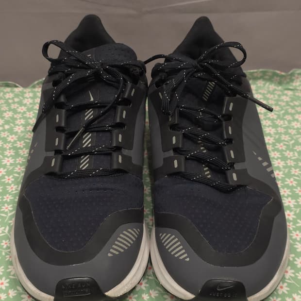 나이키 에어줌 페가수스 36쉴드 운동화 260