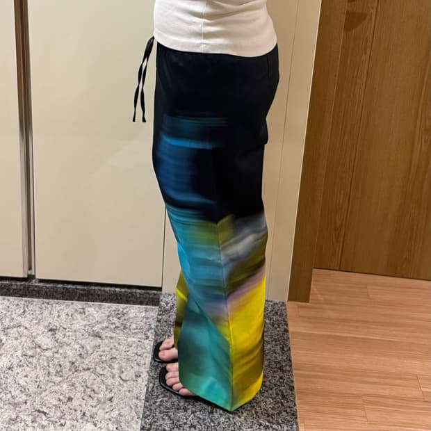 드리스반노튼 새틴 팬츠