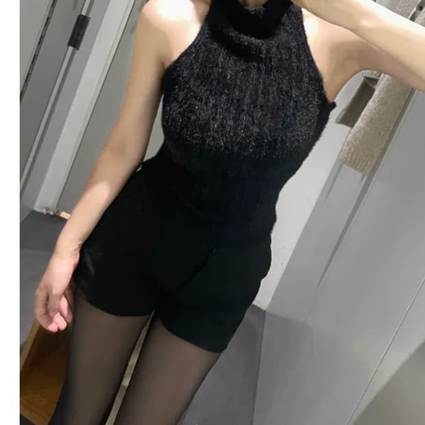 앙고라 홀터넥 반목 니트탑