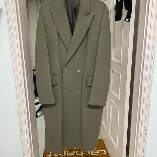 브라운야드 더블 브레스티드 코트