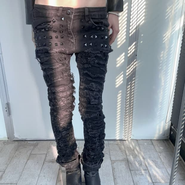 stud damage point skinny jeans