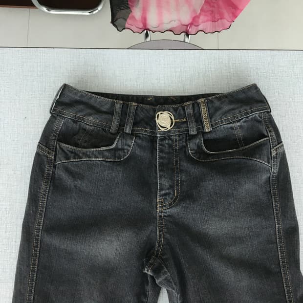 flower button bootcut denim